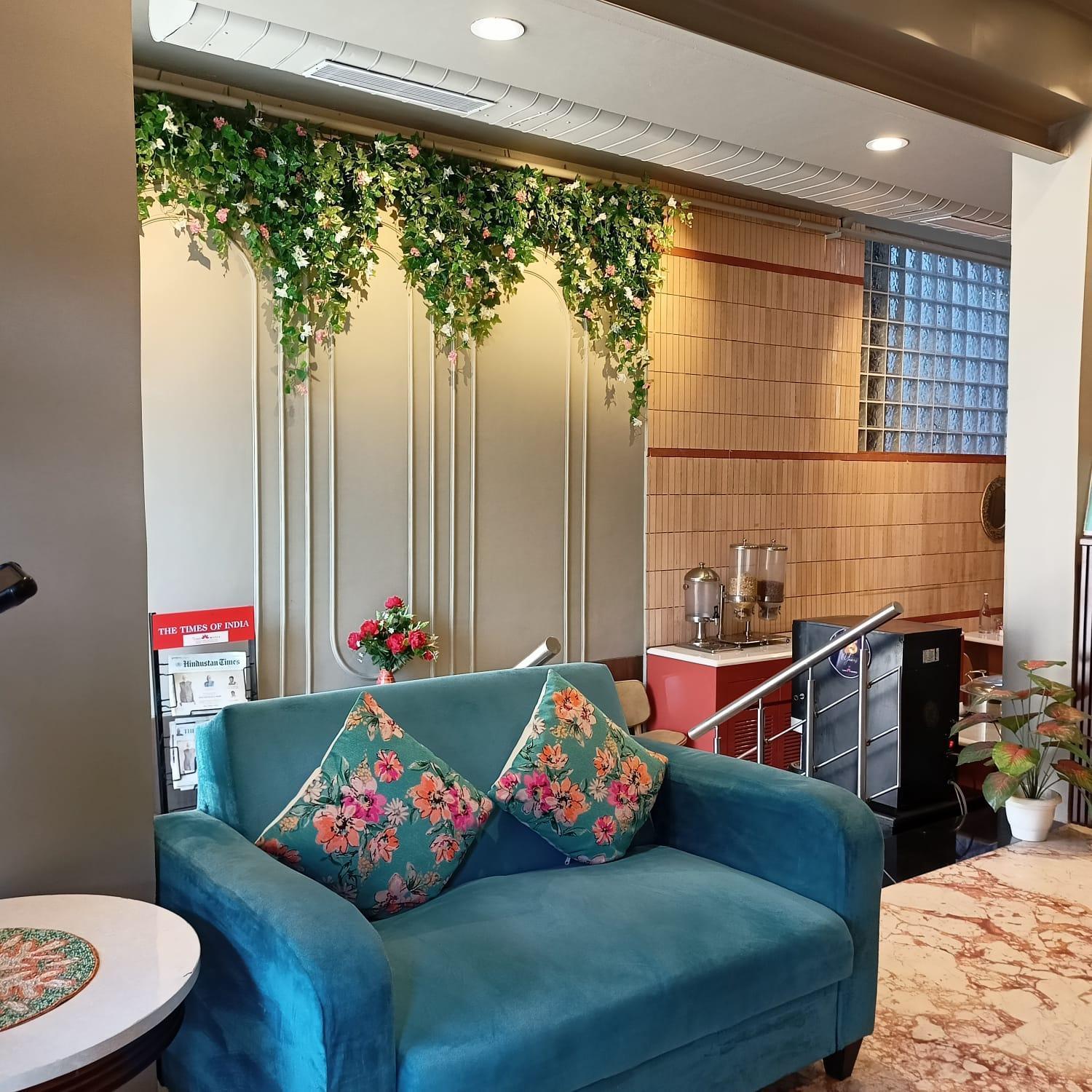 Cosy Grand, Chanakyapuri By The Cosy Hotels New Delhi Exterior photo
