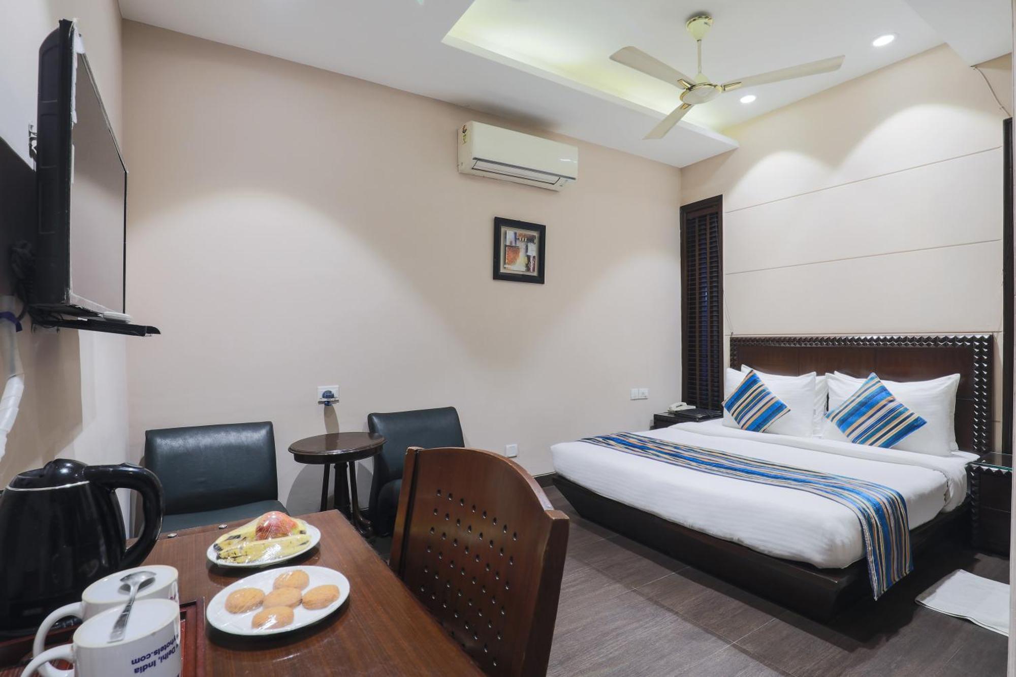 Cosy Grand, Chanakyapuri By The Cosy Hotels New Delhi Exterior photo
