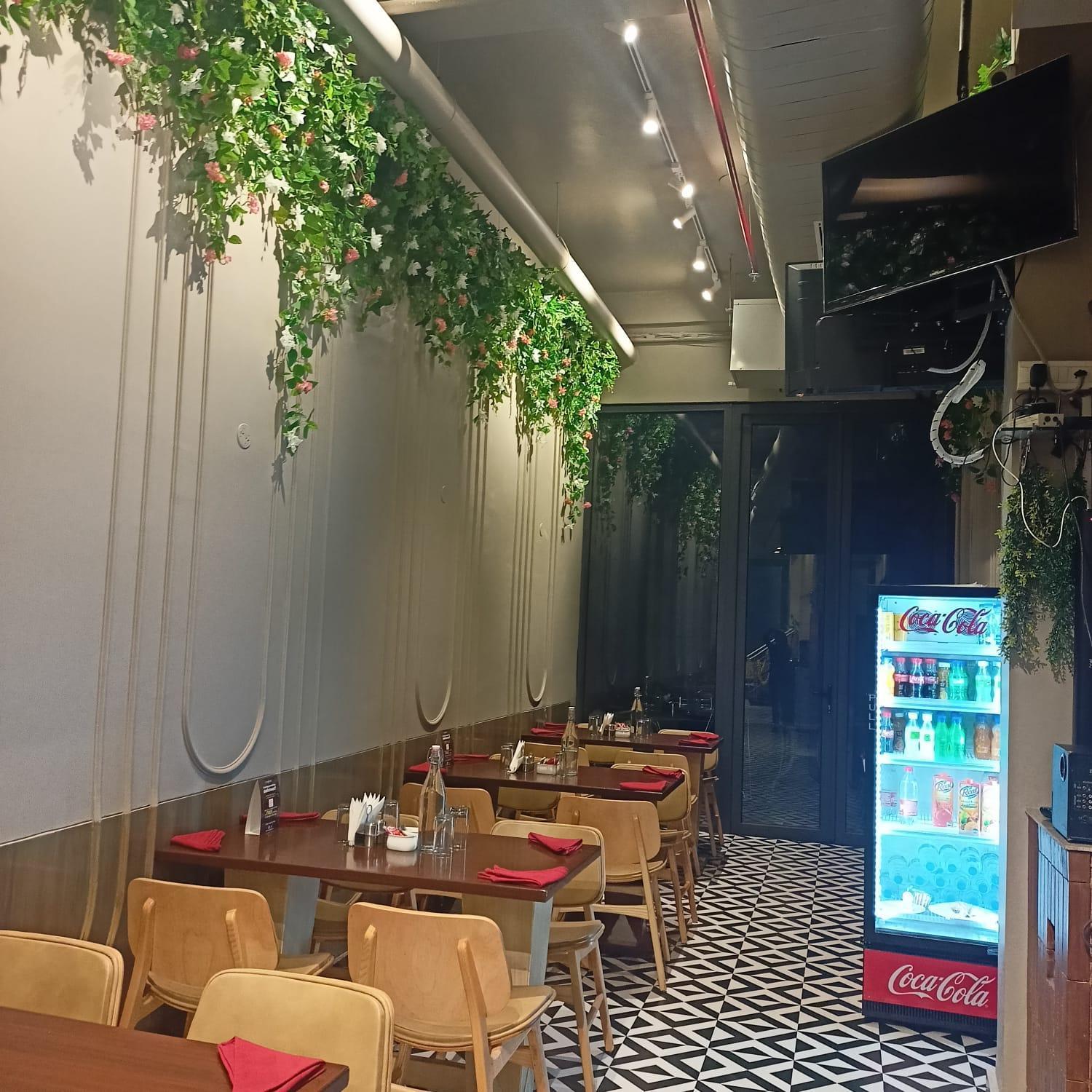Cosy Grand, Chanakyapuri By The Cosy Hotels New Delhi Exterior photo